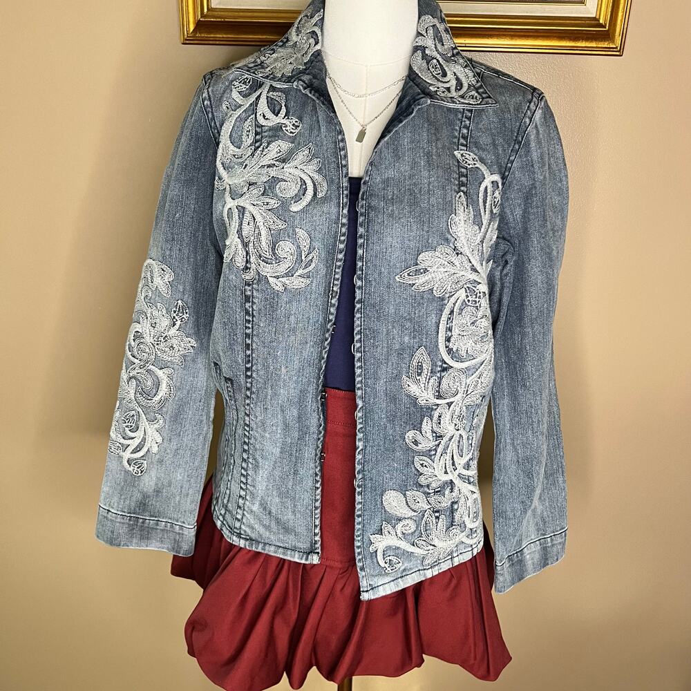 Chico's Embroidered Denim Statement Floral Detail Jacket Small
